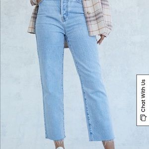 URBAN OUTFITTERS BCG high rise straight leg cropped jean size 25